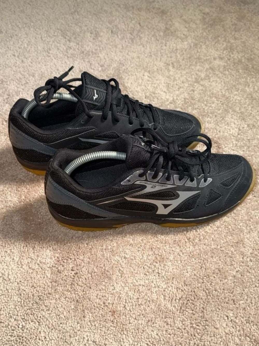 Mizuno Cyclone Speed 2 Black Silver Indoor Court Volleyball Shoes LIKE NEW